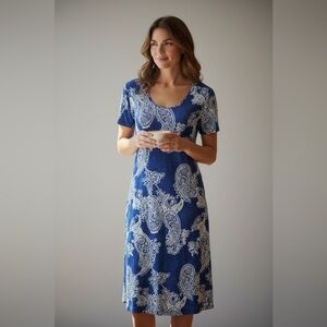 Vasna ladies Midi dress size M Blue Paisley Pullover Casual Stretch TRAVEL